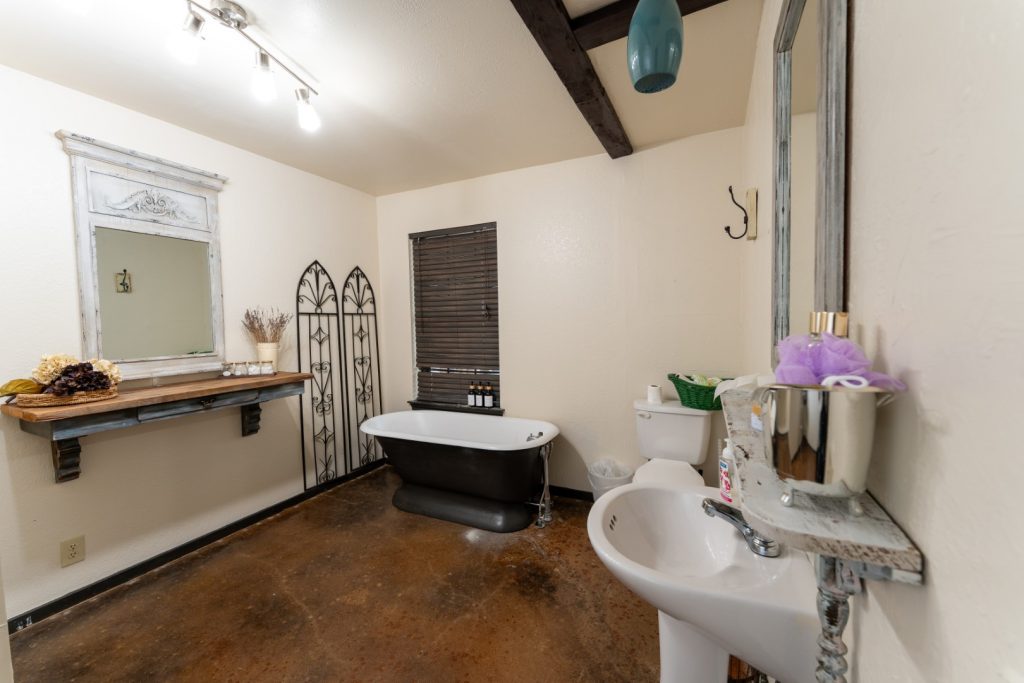 Image 19 copy (Large)